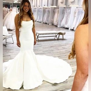 Trumpet/Mermaid Satin Ruched Strapless Sleeveless Court Train Wedding Dresses